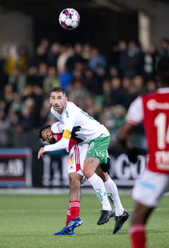 Sandvikens John Junior Igbarumah och Hammarbys Loret Sadiku