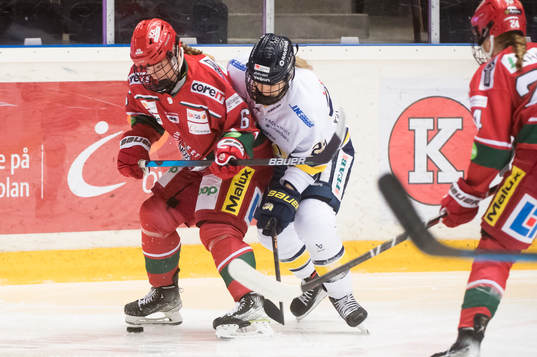 Modos Emma Goding och HV71s Suvi Käyhkö