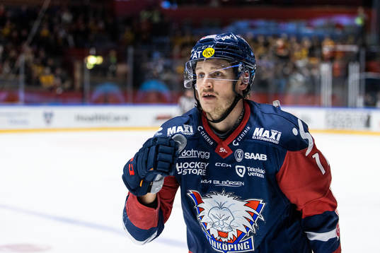 Linköpings Henrik Törnqvist jublar