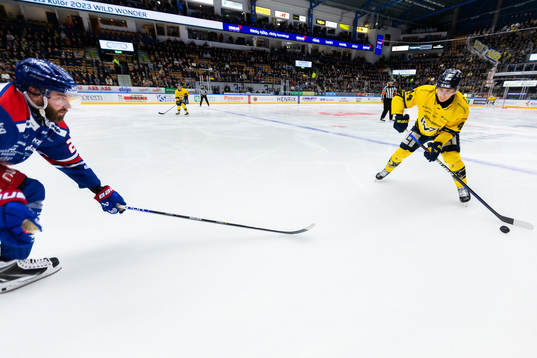 HV71s Emil Andrae