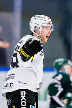 Västerås Lukas Zetterberg jublar