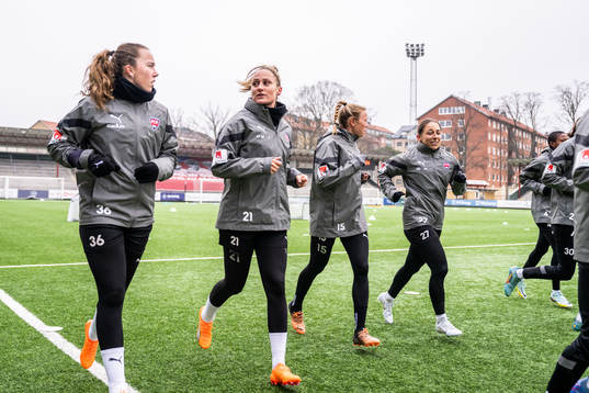 Athinna Persson Lundgren, Karin Lundin, Jessica Wik och Gina Chmielinski