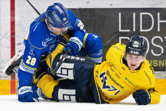 Leksands Justin Glenn Kloos och HV71s Emil Andrae