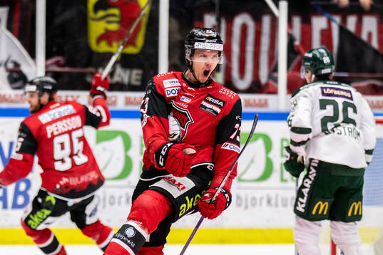 Malmö Redhawks Adam Ollas Mattsson jublar