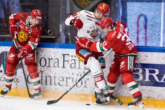 Moras Robin Johansson och