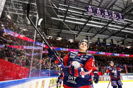 Linköpings Arvid Costmar jublar