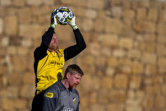 Målvakt Peter Abrahamsson och målvaktstränare