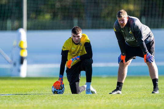Målvakt Sebastian Banozic och målvaktstränare