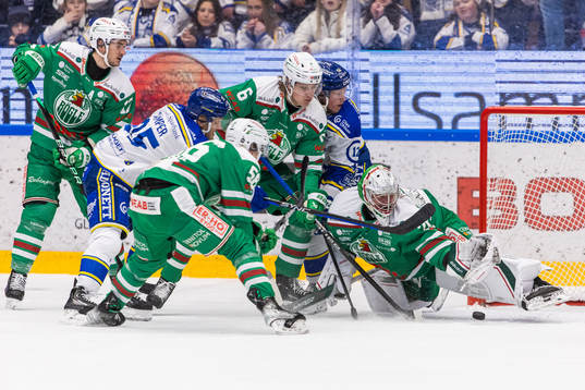 Rögles Adam Engström, Tony Sund och målvakt Calle Clang