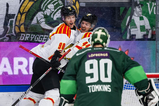 Brynäs David Sklenicka jublar med Jacob Blomqvist