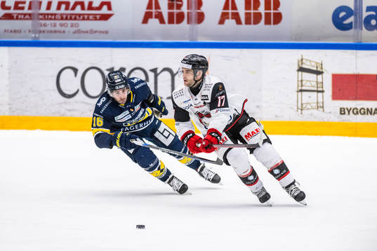 HV71s Joseph Laleggia och <Malmö Redhawks Pathrik