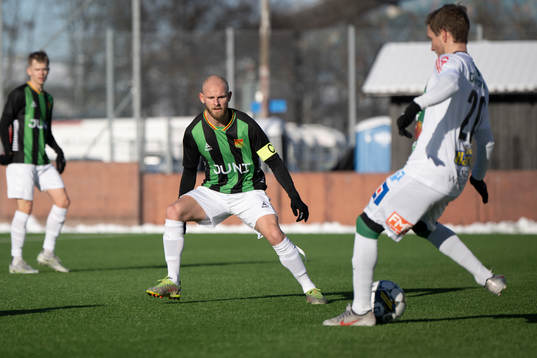 GAIS Niklas Andersen och Varbergs Oliver Silverholt