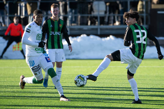 Varbergs Marcly Tshikupe och GAIS Mohamed Bawa