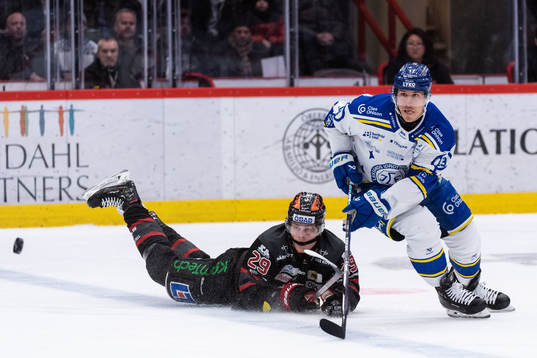 Örebros Milton Oscarson och Leksands Jon Knuts