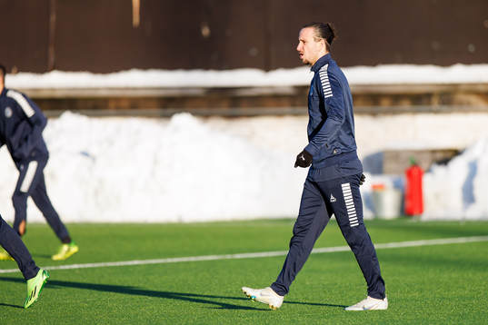 Utsiktens Edin Hamidovic före träningsmatchen i fotboll