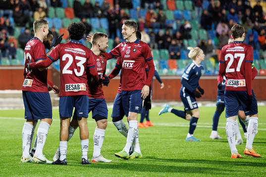 Örgrytes spelare jublar