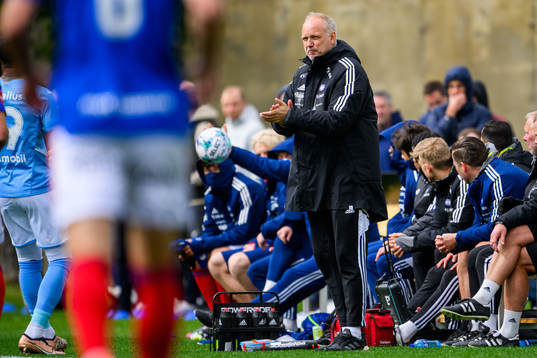 Head coach Dag-Eilev Fagermo of Vålerenga