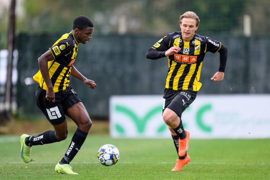 Anomnachi Chidi and William Nilsson of Häcken