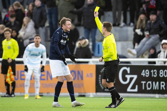 Helsingborgs Rasmus Jönsson får varning