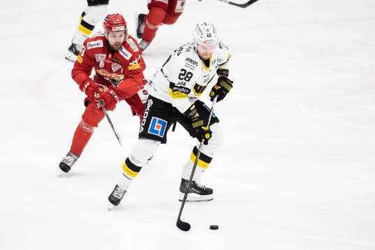 Almtunas Mattias Johansson och Västerås Lukas Zetterberg