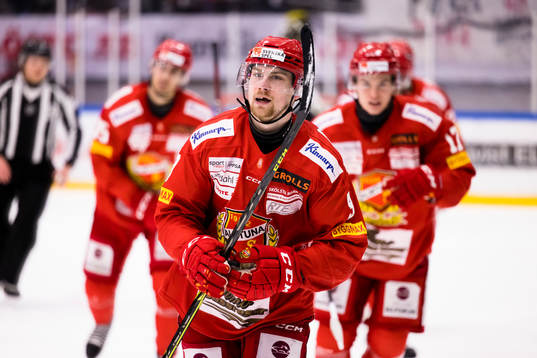 Almtunas Hampus Harlestam jublar