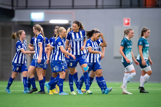 IFK Göteborgs spelare jublar