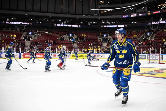 Carl Klingberg of Sweden