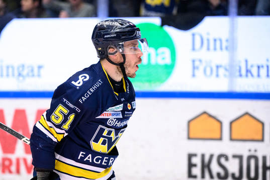 HV71s Andy Miele jublar