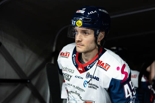 Linköpings Benjamin Maxwell innan ishockeymatchen i SHL