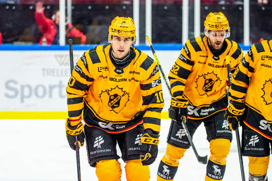 Skellefteås Joakim Lindström jublar