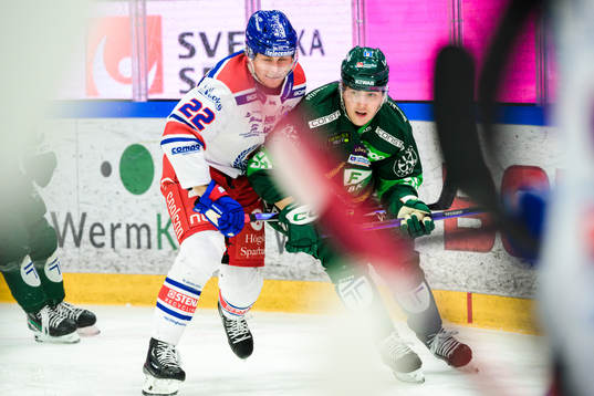 Oskarshamns John Dahlström och Färjestads Max Lindroth