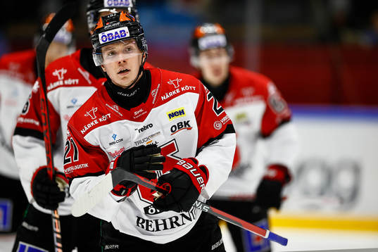 Örebros Linus Öberg jublar