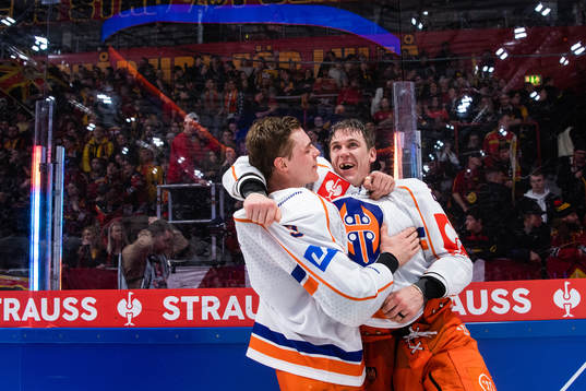 Tapparas Waltteri Merelä and Jori Lehterä celebrates