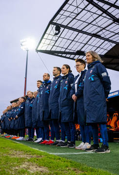  Bente Bratbak, Jeanette Ringstad, Marius Eriksrud, Trygve Hunemo, Jon Knudsen, Ingvild Stensland and Monica Knudsen.