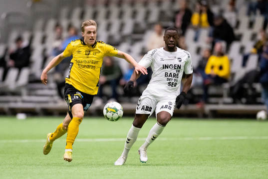 Elfsborgs Jeppe Møldrup Okkels och Odds Solomon Owusu