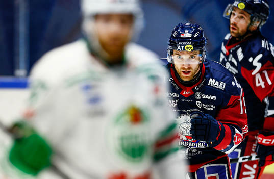 Linköpings Patrick Russell jublar