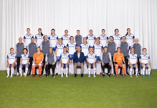  Stina Dahl Forslund, Irma Cajlakovic, Kristen Sakaki, Molly Wiklander, Elias Melkersson, Elsa Burvall, Lisa Johansson, Shannon Woeller, Selma Cajlakovic. Mittenledet från vänster: Fystränare Marcus Falk Olander, Läkare Peter Cratz, Fysioterapeut Robin Jarl, Thilde Alvberger, Ebba Handfast, Wilma Leidhammar, Clara Flenhagen, Idrottspsykolog Daniel Ekvall, Läkare Bengt Janzon, Materialförvaltare Lennart Jonsson. Sittande från vänster: Jennie Egeriis, Viktoria Veber, Tyra Berggården, Assisterande tränare Christin Lilja, My Cato, Manager Tor-Arne Fredheim, Lovisa Gustafsson, Assisterande tränare Taylor Townsend, Sofia Hjern, Sabina Ravnell, Nicole Robertson.