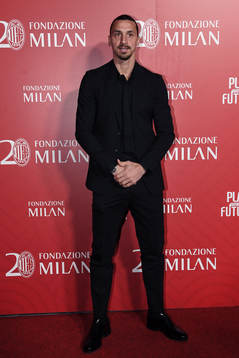  Zlatan Ibrahimovic on the red carpet ahead of a charity dinner to celebrate the 20th Anniversary of the Milan Foundation.