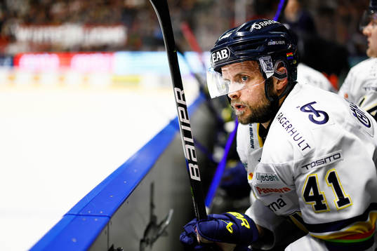HV71s Chad Billins