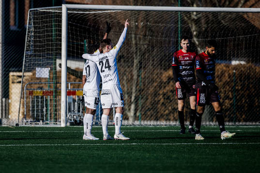 Häckens Ibrahim Sadiq har gjort 1-6 och jublar