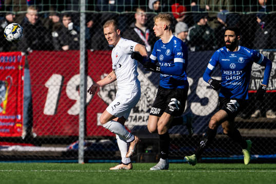 Helsingborgs Philip Rejnhold och Trelleborgs Liam Olausson