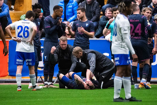 Malmö FFs Søren Rieks har ont
