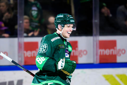 Färjestads Brandon Davidson jublar