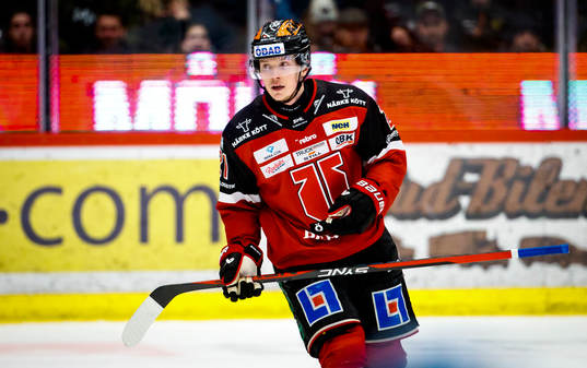 Örebros Linus Öberg jublar vid 2-2