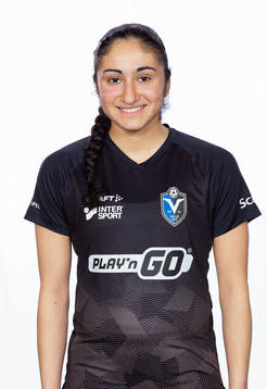 Växjös Nesrin Akgün poserar för ett porträtt den 28 februari 2023 i Växjö.
