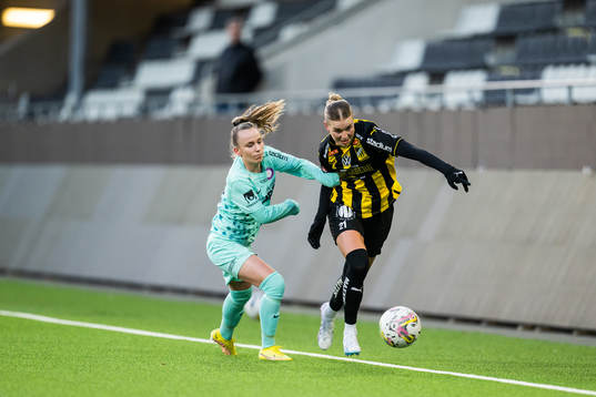 Jitex Magda Le Therisien och Häckens Dilja Zomers