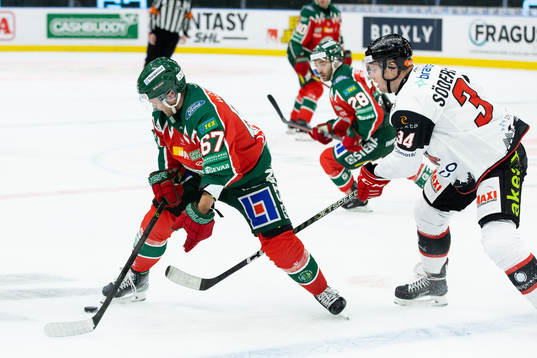 Frölundas Jacob Nilsson och Malmö Redhawks Carl Söderberg