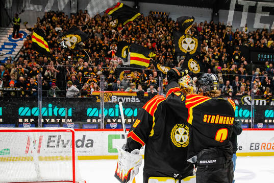 Brynäs målvakt Anders Lindbäck och William Strömgren