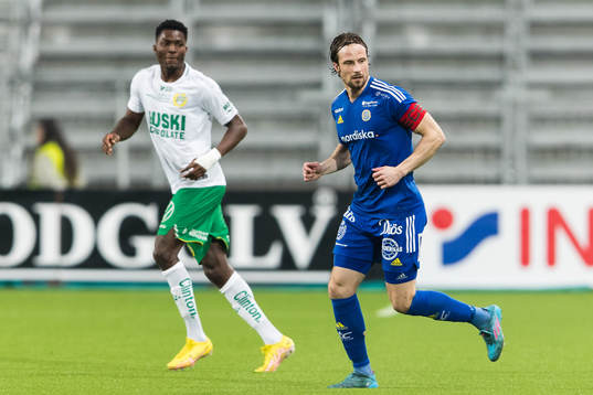 Hammarbys Nathaniel Adjei och GIF Sundsvalls Linus Hallenius