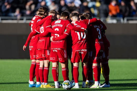 IFK Norrköpings spelare samlade innan fotbollsmatchen i Svenska Cupen mellan IFK Göteborg och IFK Norrköping den 5 mars 2023 i Göteborg. 